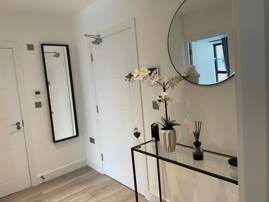 Stylish And Cosy 2 Bedroom Flat In Croydon Exteriér fotografie