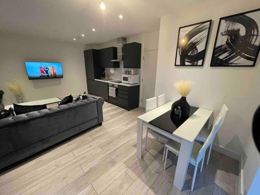 Stylish And Cosy 2 Bedroom Flat In Croydon Exteriér fotografie