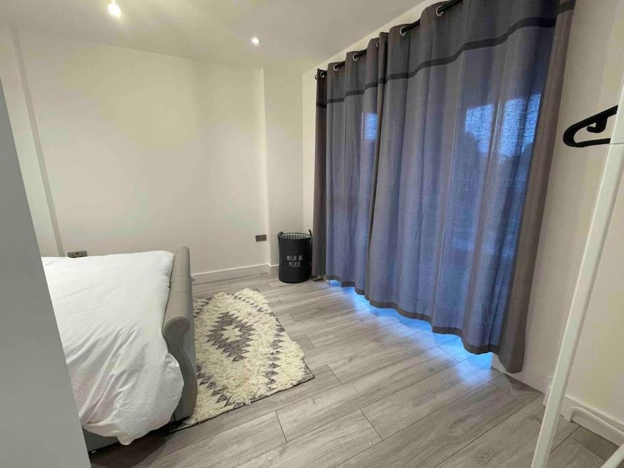 Stylish And Cosy 2 Bedroom Flat In Croydon Exteriér fotografie